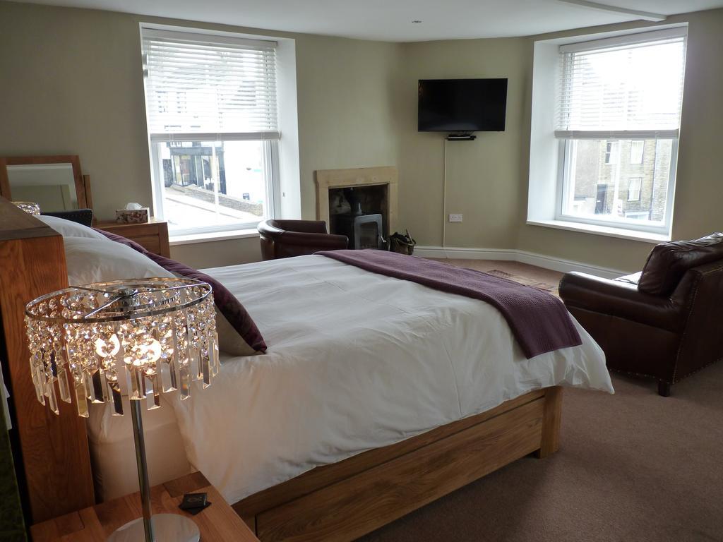 Town View Alston Apartment Room photo