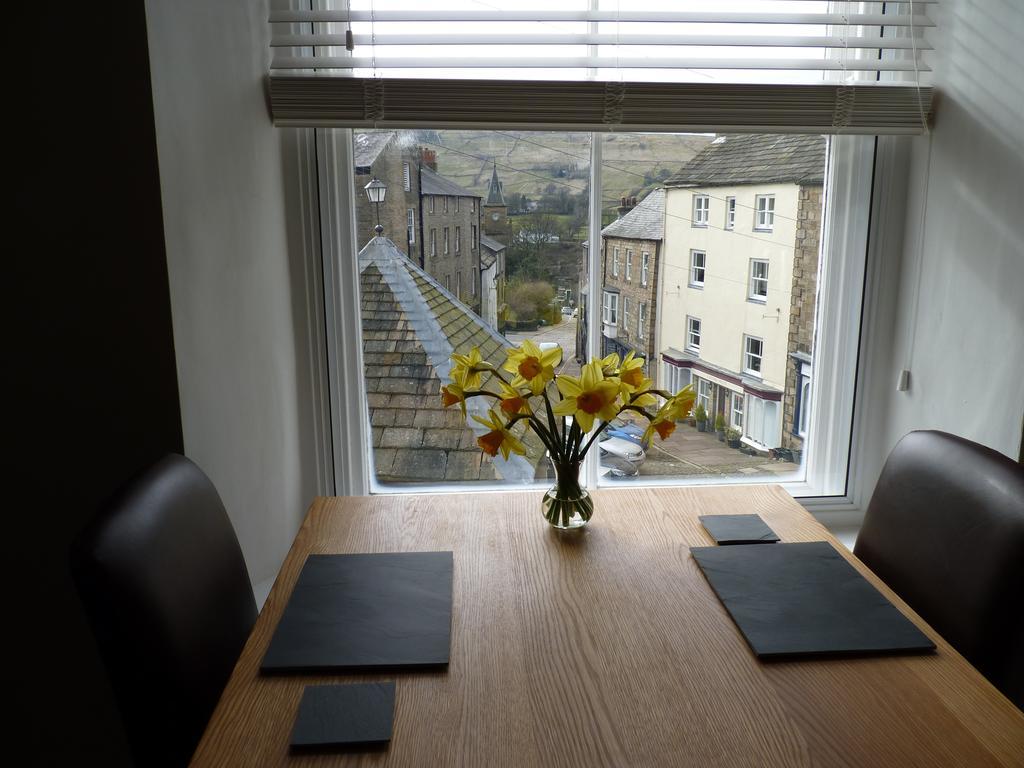 Town View Alston Apartment Room photo